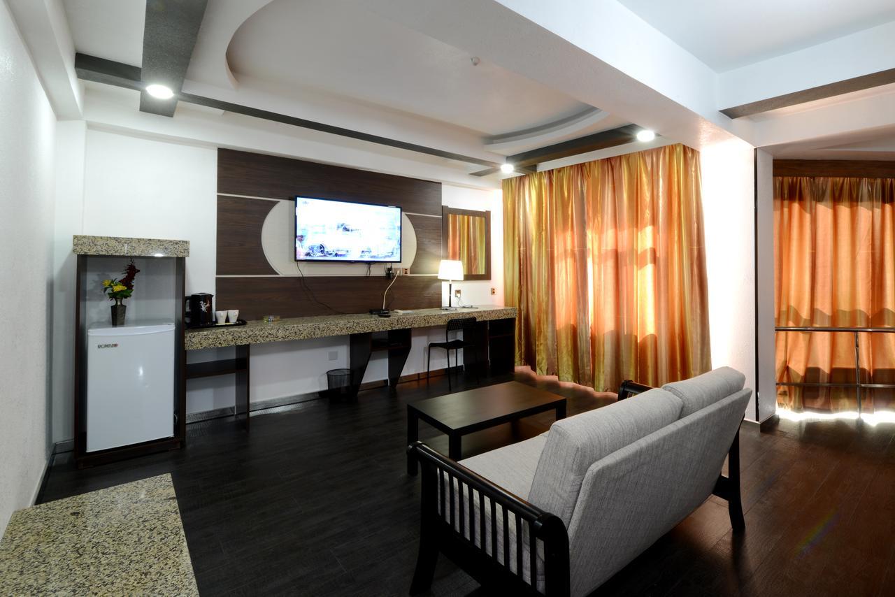 Zolo Hotel Уланбатар Екстериор снимка