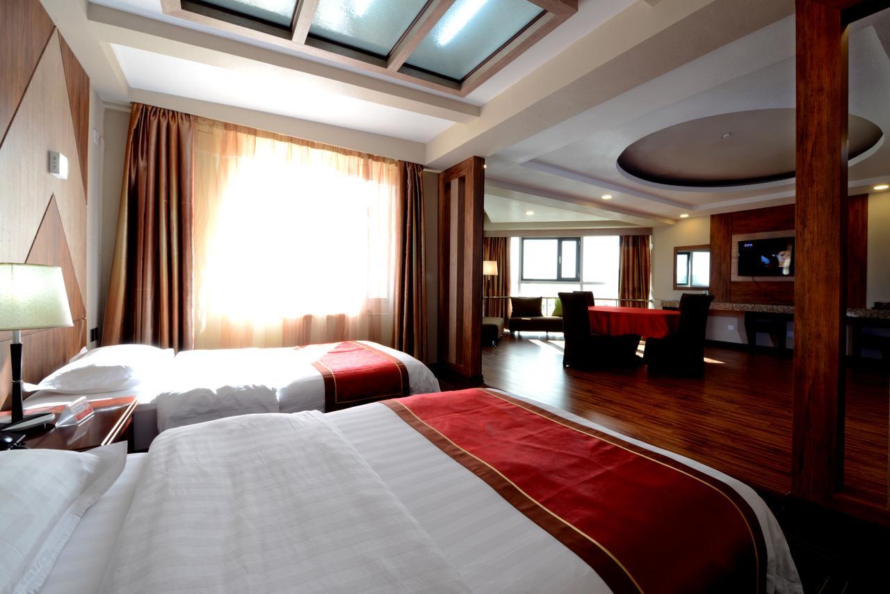 Zolo Hotel Уланбатар Екстериор снимка