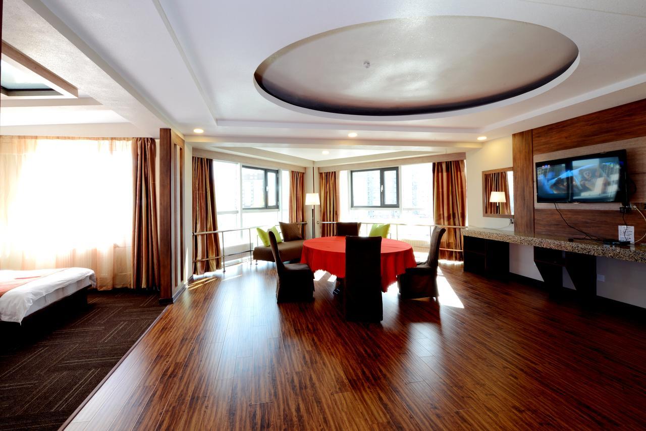 Zolo Hotel Уланбатар Екстериор снимка