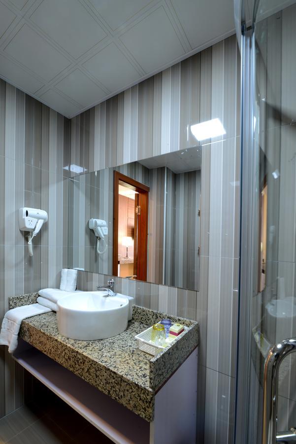 Zolo Hotel Уланбатар Екстериор снимка